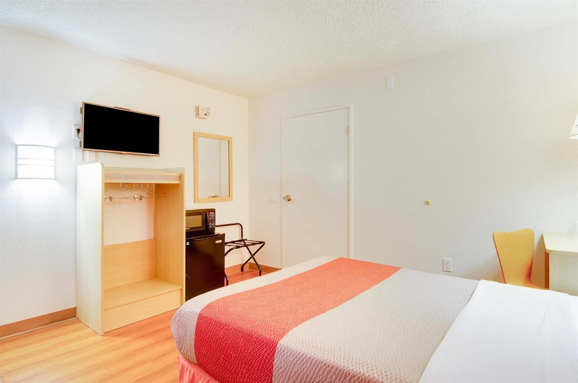 Motel 6-Tacoma, Wa - Fife Εξωτερικό φωτογραφία